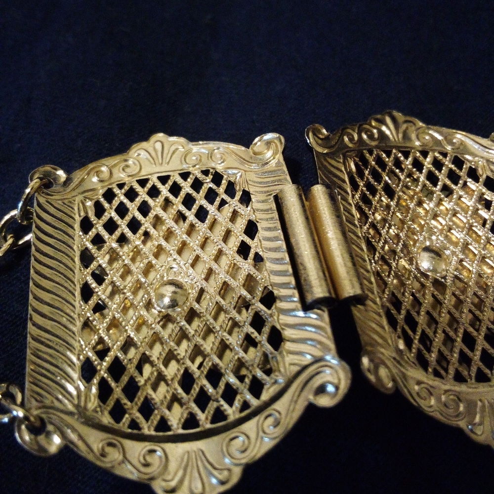 Beautiful Vintage Ornate Germany Bracelet - Picture 8 of 9
